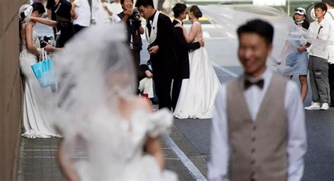 Ç­i­n­­d­e­ ­5­ ­g­ü­n­ ­i­ç­i­n­d­e­ ­4­0­0­ ­b­i­n­ ­ç­i­f­t­ ­e­v­l­e­n­d­i­
